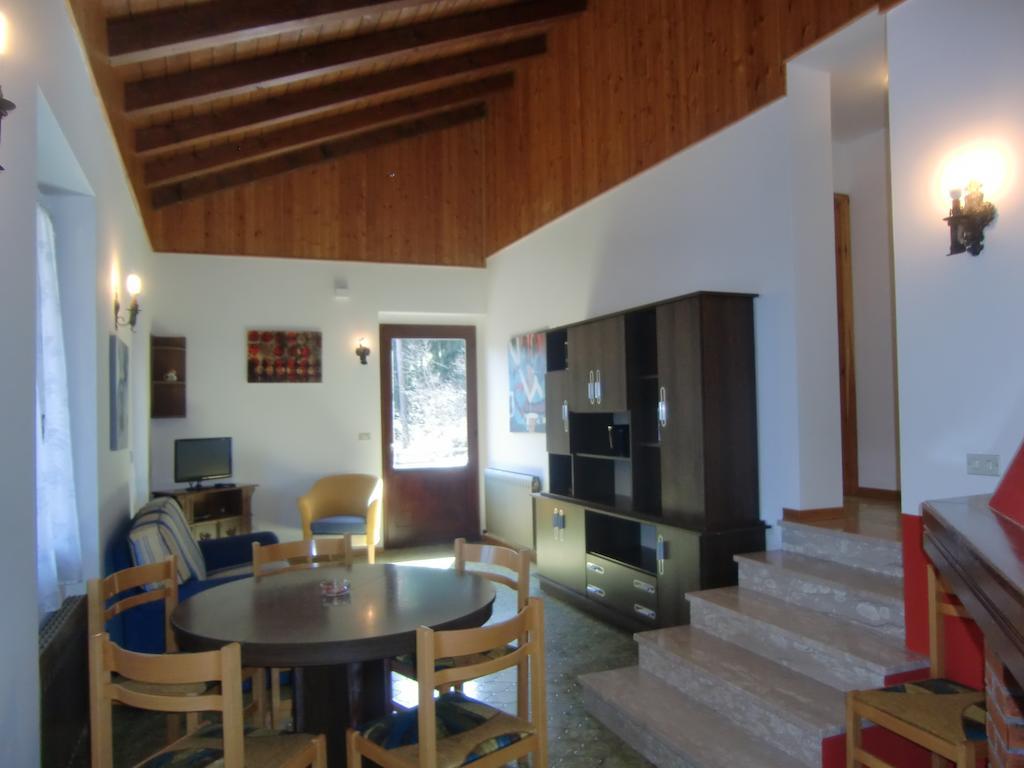 Apartamento Casa Ambra Val Maria-Pur Habitación foto