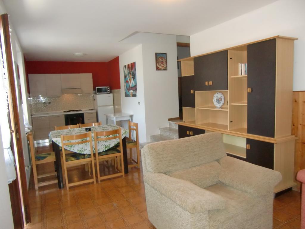 Apartamento Casa Ambra Val Maria-Pur Exterior foto